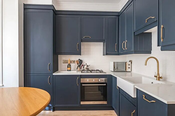 1 Bedroom Flat For Sale In Gordon Road, West Ealing, W13