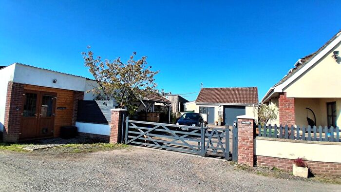 6 Bedroom Detached House For Sale In Purving Row Lane, Lympsham, BS24