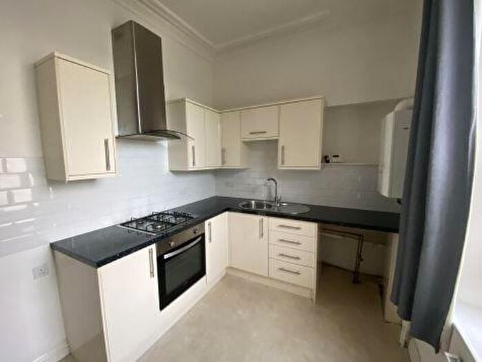 2 Bedroom Flat To Rent In Embankment Road, Plymouth, PL4