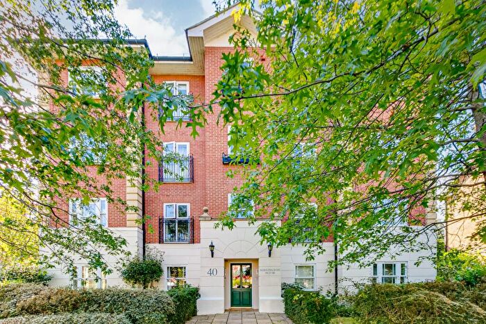 2 Bedroom Flat To Rent In Trinity Church Road, Barnes, SW13