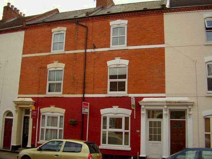 2 Bedroom Flat To Rent In Hood Street, Northampton, NN1