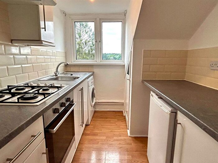 1 Bedroom Flat To Rent In Park Hill, Moseley, Birmingham, B13