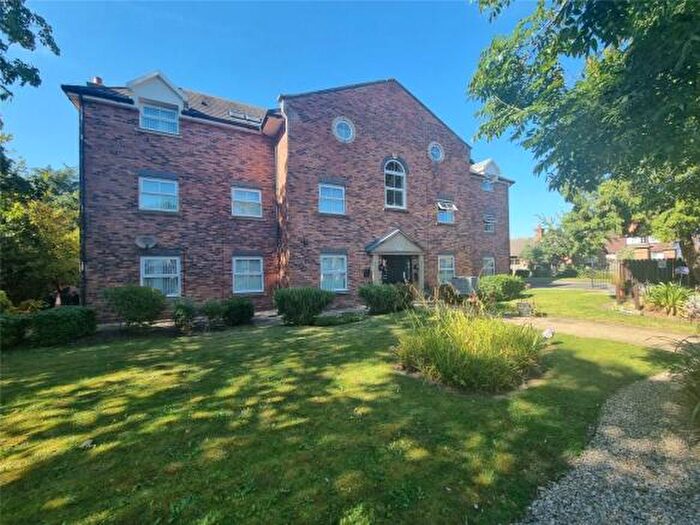 2 Bedroom Property To Rent In Eastham Rake, Wirral, CH62