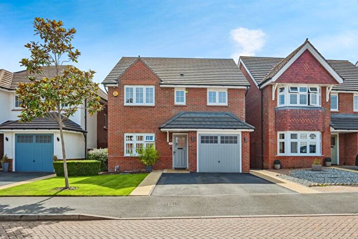 4 Bedroom Detached House For Sale In Wensleydale, Wilnecote, Tamworth, B77