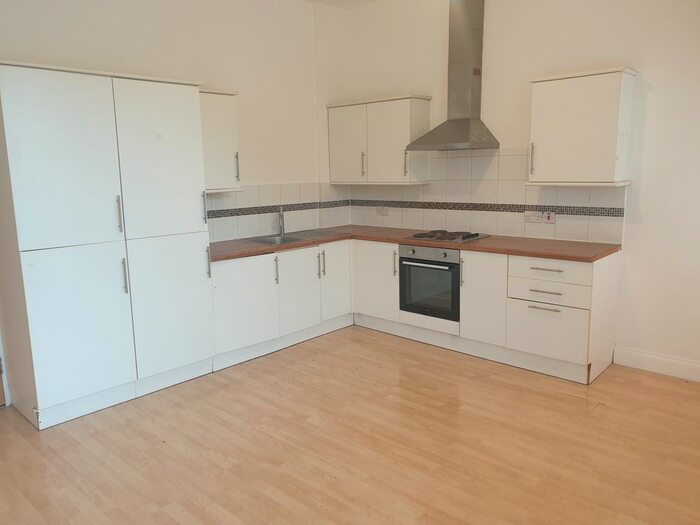 2 Bedroom Flat To Rent In Castle Street, Luton, LU1