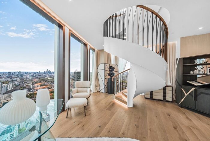 5 Bedroom Flat To Rent In Carnation Way, London, SW8