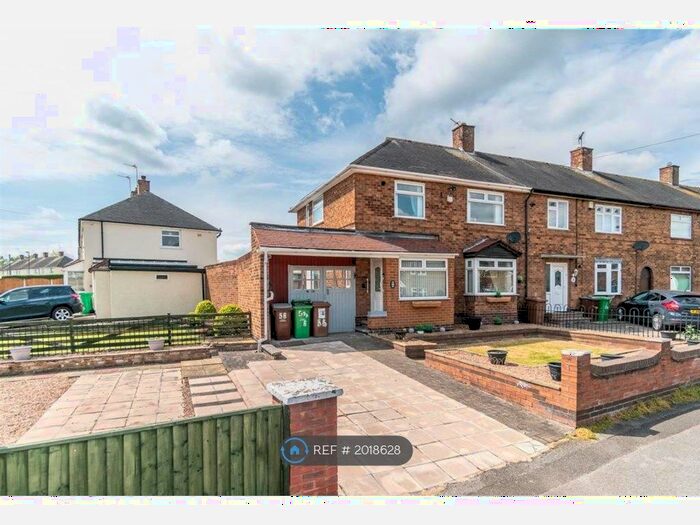 3 Bedroom End Of Terrace House To Rent In Brinkhill Crestcent, Nottingham, NG11
