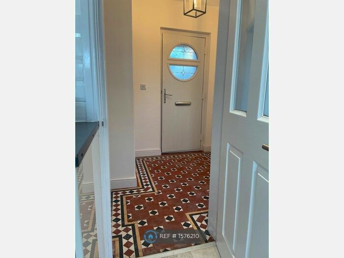 3 Bedroom Semi-Detached House To Rent In Grange Street, Alfreton, DE55