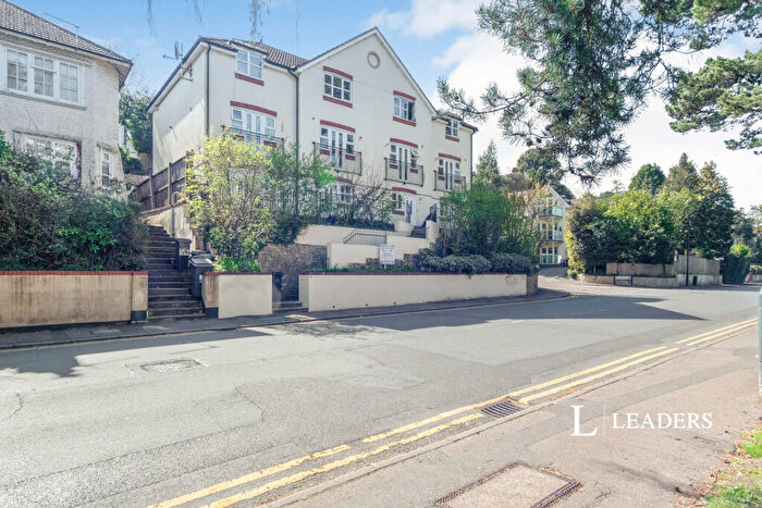 4 Bedroom Detached House To Rent In Surrey Road, Bournemouth, Dorset, BH4