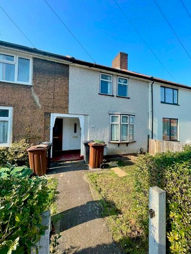 3 Bedroom Terraced House To Rent In Monmouth Road, Dagenham, RM9