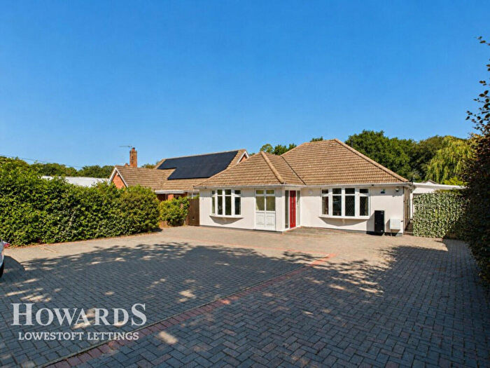 5 Bedroom Bungalow To Rent In Yarmouth Road, Lowestoft, NR32