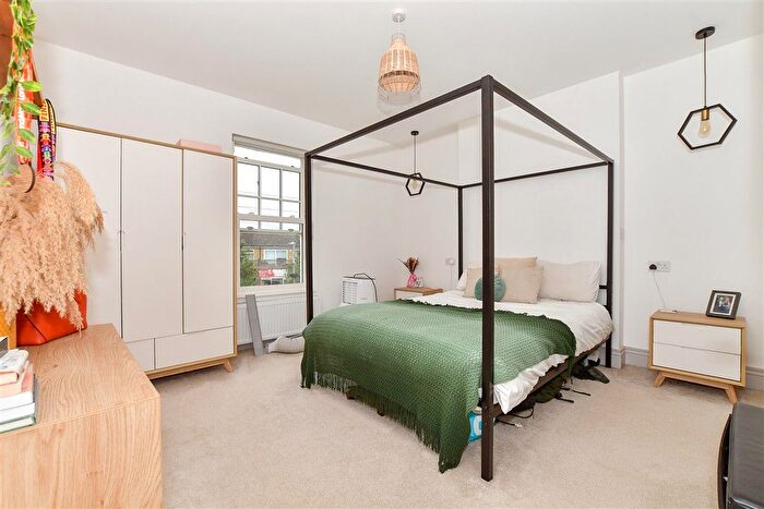 5 Bedroom Detached House For Sale In Pound Road, East Peckham, Tonbridge, Kent, TN12