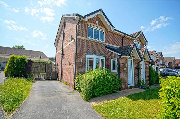 3 Bedroom Semi-detached House For Sale In Lyminton Lane, Treeton, Rotherham, South Yorkshire, S60
