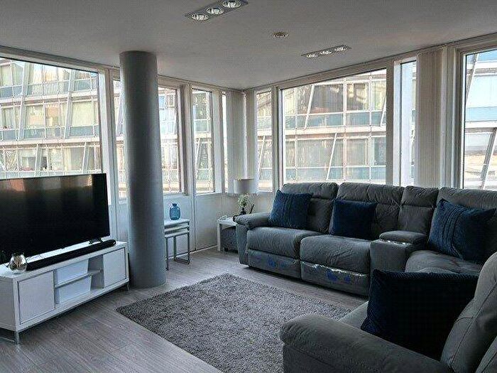 2 Bedroom Apartment For Sale In Strand Street, Liverpool, Merseyside, L1