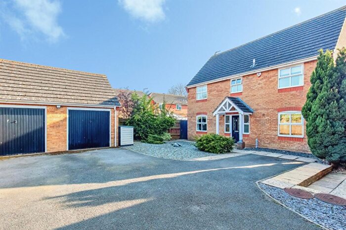 4 Bedroom Detached House For Sale In Marigold Close, Stamford, PE9