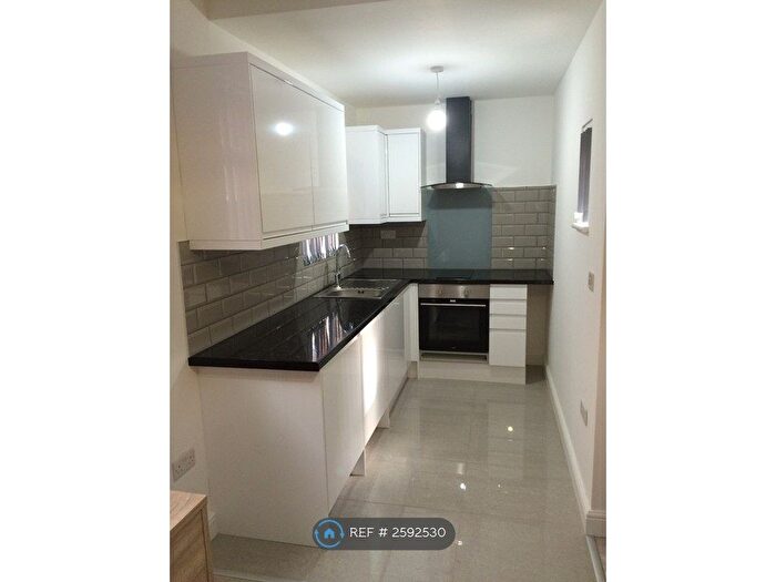 Studio To Rent In Coundon Road, Coventry, CV1