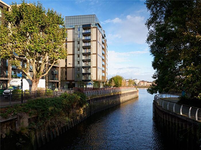 2 Bedroom Flat For Sale In Riverside Quarter, Eastfields Avenue, London, SW18