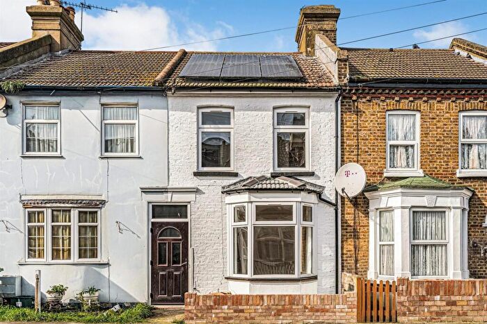 2 Bedroom Terraced House For Sale In Beulah Road, Sutton, SM1