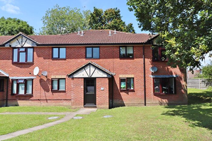 Studio For Sale In The Foxgloves, Hedge End, SO30