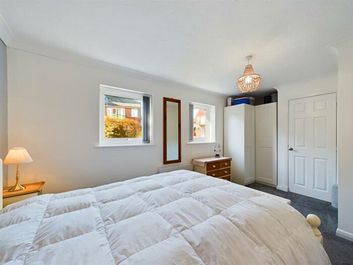 1 Bedroom Apartment For Sale In Oxford Street, Tynemouth, NE30