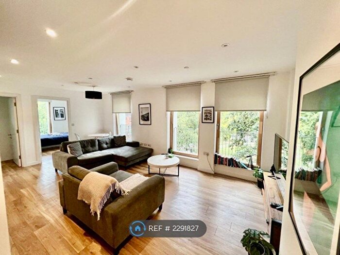 2 Bedroom Flat To Rent In Gorleston Street, London, W14