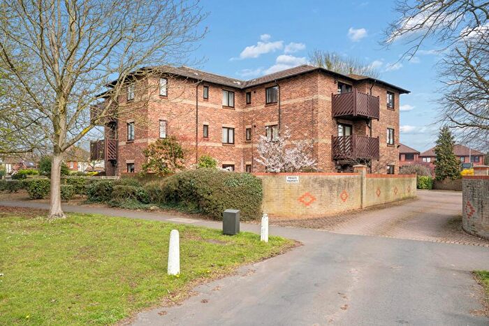 2 Bedroom Apartment For Sale In London Road, Hitchin, SG4