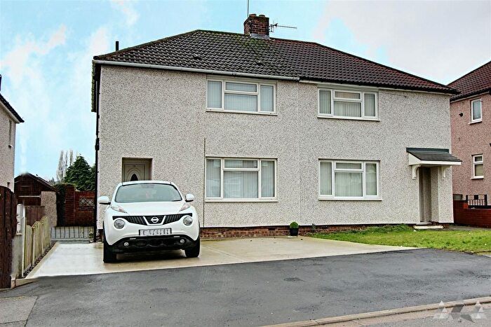 2 Bedroom Semi-Detached House To Rent In Burnbridge Road, Old Whittington, Chesterfield, Derbyshire, S41