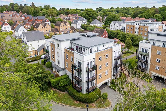 2 Bedroom Flat For Sale In Renfields, Haywards Heath, RH16