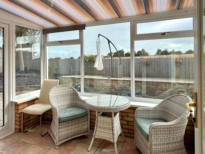 2 Bedroom Detached Bungalow For Sale In Cosmeston Drive, Penarth, CF64