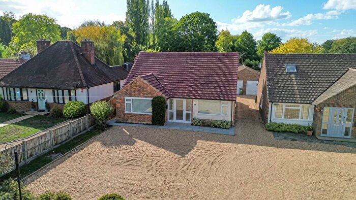 3 Bedroom Detached Bungalow For Sale In White Lane, Ash Green, GU12