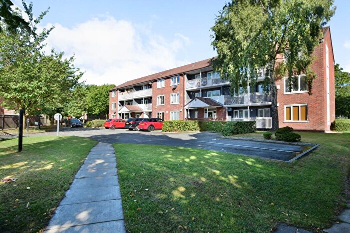 1 Bedroom Apartment To Rent In Brotherton Drive, Salford, M3