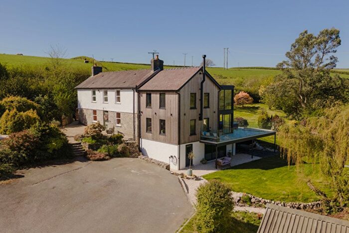 4 Bedroom Detached House For Sale In Laugharne, Carmarthen, SA33