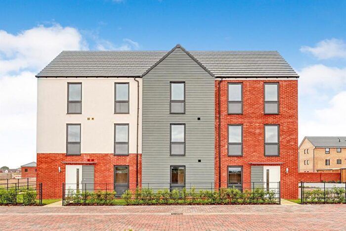 2 Bedroom Flat To Rent In Bedroom Property In Rowan Road, Houghton Conquest, MK45