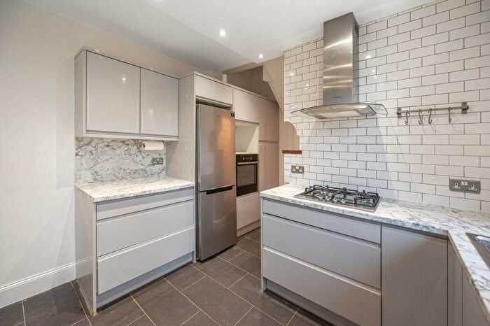 2 Bedroom Maisonette To Rent In Churchfield Avenue, , North Finchley, London, N12