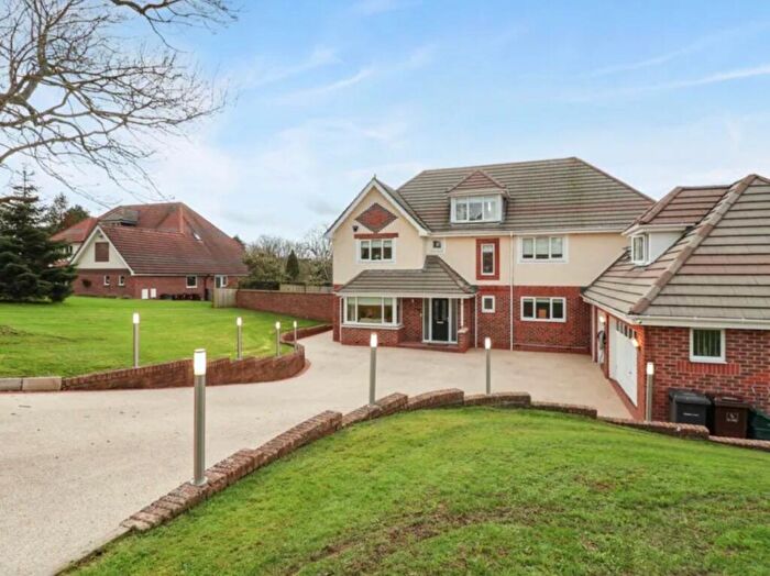 7 Bedroom Detached House To Rent In Pen Y Mynydd, LL28