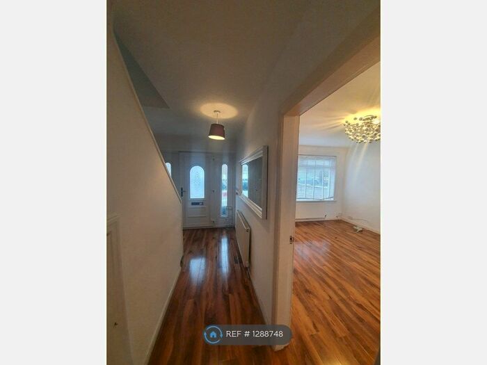 3 Bedroom Semi-Detached House To Rent In Redhall Road, Edinburgh EH14