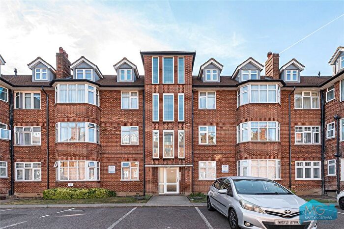 2 Bedroom Flat For Sale In Parkwood Flats, Oakleigh Road North, Whetstone, N20