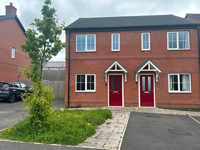 2 Bedroom House To Rent In Lathkill Drive, Ashbourne, DE6