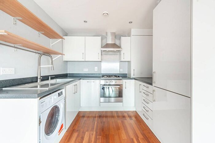 2 Bedroom Flat To Rent In Zodiac Close, Edgware, HA8