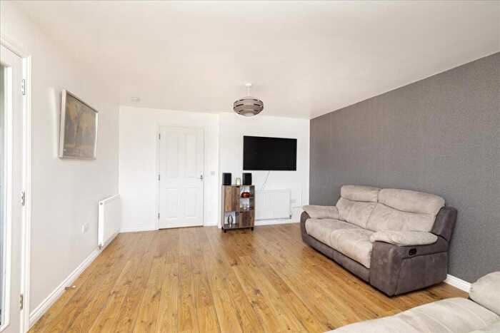 2 Bedroom Flat For Sale In Wester Kippielaw Drive, Dalkeith, EH22