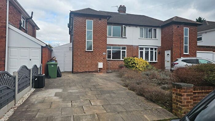 3 Bedroom Semi-Detached House To Rent In Kimberley Road, Solihull, B92