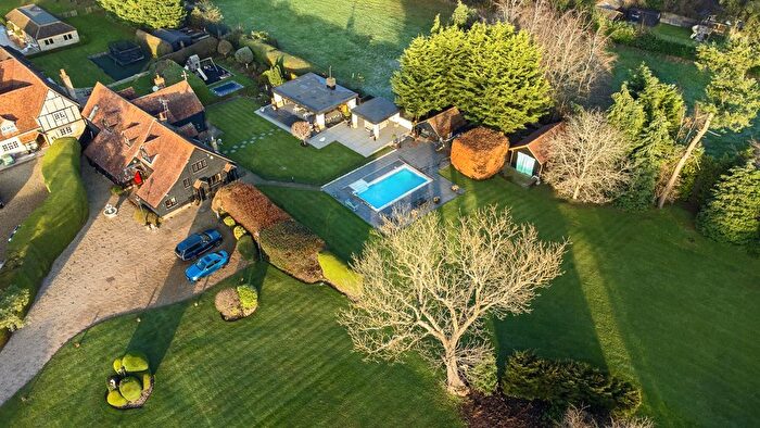 5 Bedroom Detached House For Sale In Chandlers Lane, Chandlers Cross, WD3