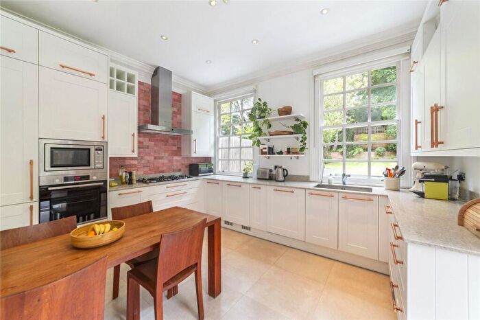 4 Bedroom Apartment To Rent In Bracknell Gardens, Hampstead, NW3