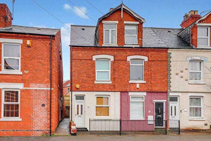 3 Bedroom End Of Terrace House For Sale In Austin Street, Nottingham, NG6