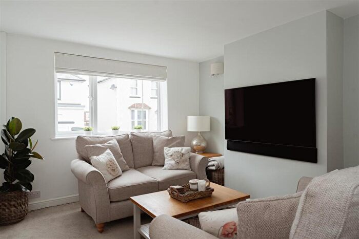 2 Bedroom End Of Terrace House For Sale In Priory Road, Reigate, RH2