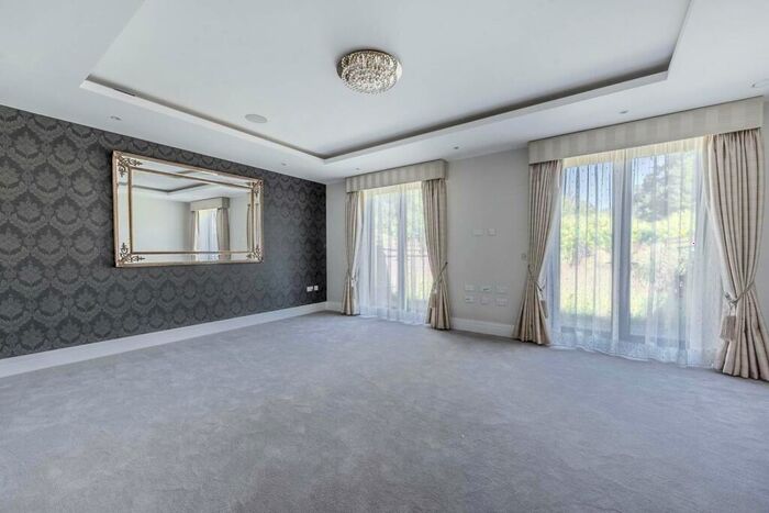 3 Bedroom Terraced House To Rent In Soane Square, Stanmore, HA7