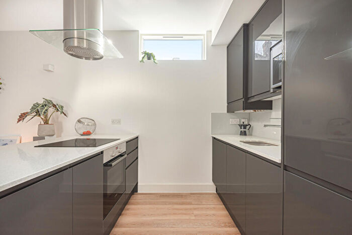 1 Bedroom Apartment To Rent In Lee Road, Blackheath, London, SE3