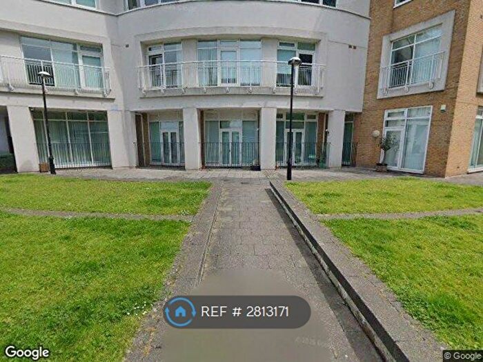 1 Bedroom Flat To Rent In Waterfront House, London, SW11