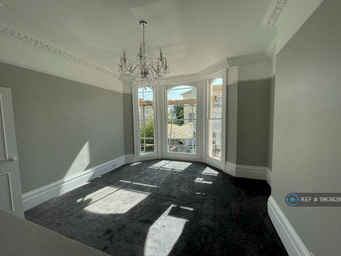 1 Bedroom Flat To Rent In Buckingham Road, Brighton, BN1