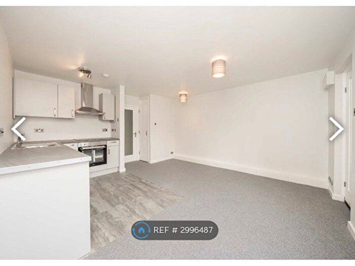 1 Bedroom Flat To Rent In Streatham Vale, London, SW16